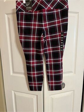 torrid Black Plaid Cropped Pull-On Leggings with Pink & White Stripes